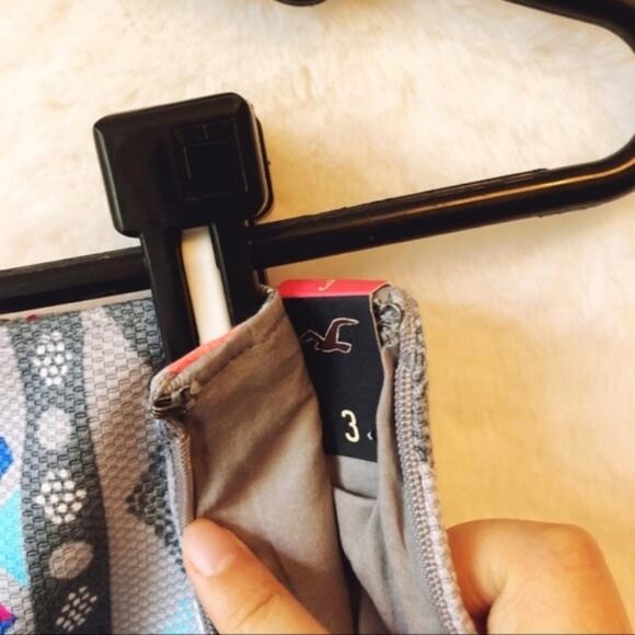 Hollister Grey Aztec Patterned Skirt - Picture 2 of 6